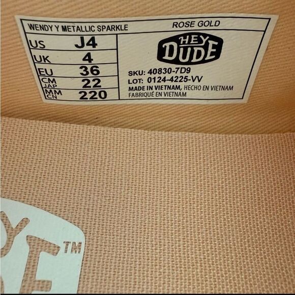 Hey Dude Wendy Rose Gold Metallic Youth Big Kids Size J4 - Picture 13 of 15